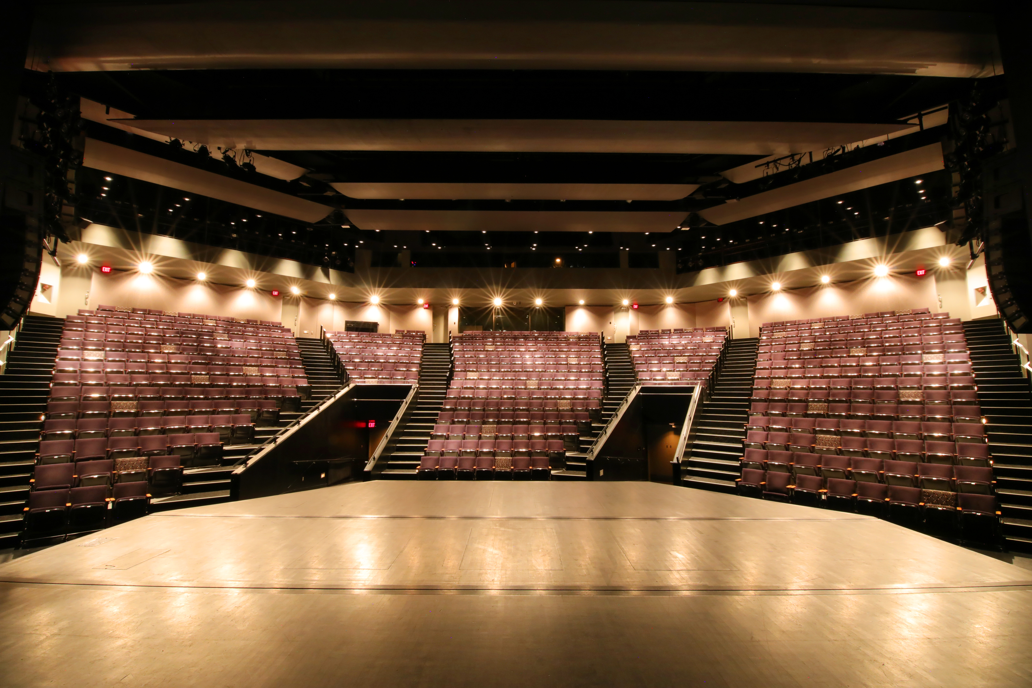 Bomhard Theater